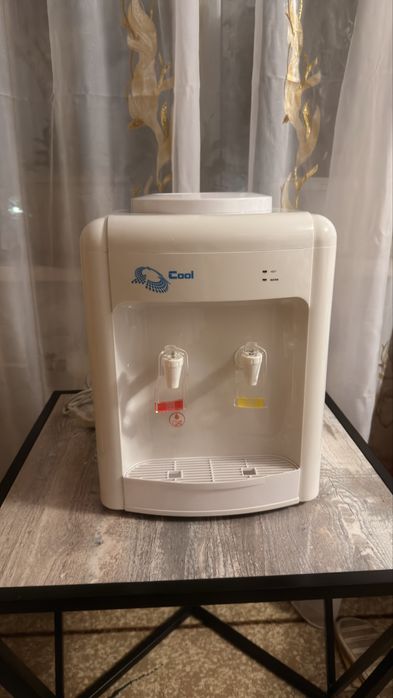 Кулер для воды состояние отличное