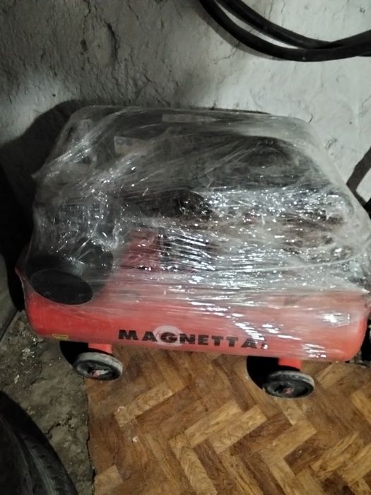Продам компрессор отлыч состояние почити новый