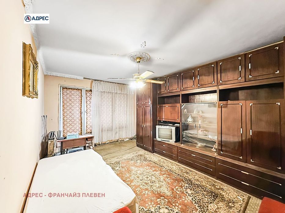 Продава се Двустаен апартамент в Плевен, Дружба 3 - 63 кв.м за 953 €/кв.м - Снимка #3