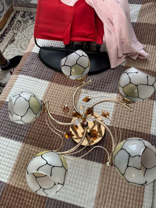 Продам люстру хорошем состоянием