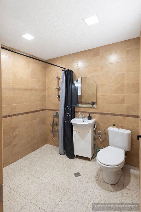 Дава се под наем Двустаен апартамент в Пловдив, Център - 75 кв.м за 470 € - Снимка #2