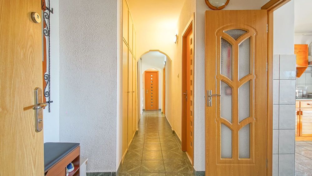 Vând apartament 3 camere, Triaj, decomandat, 74 mp.