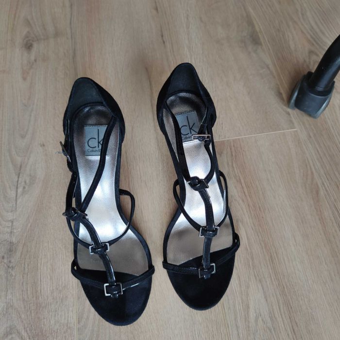 Sandale din piele cu toc Kalvin Klein mărimea 38