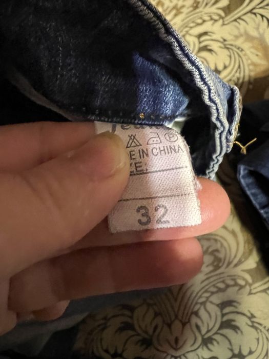 Продам джинсы брюки