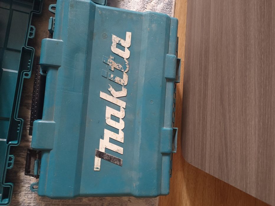 Продам перфораторы МАКИТА.