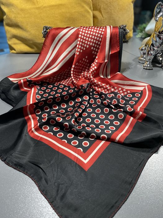 Дамски сатенен шал