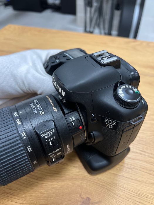 Професионален Фотоапарат Canon 7D