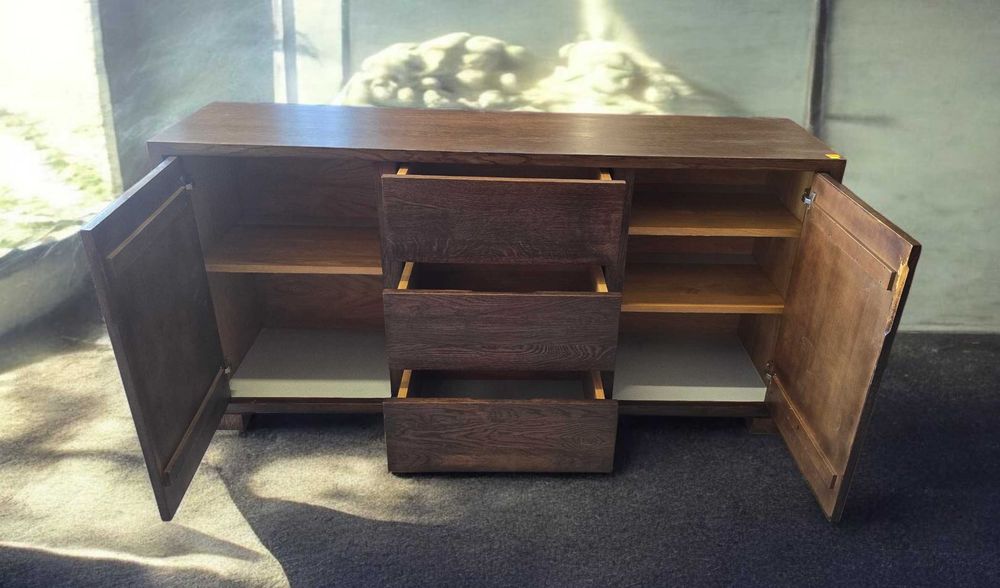 Дъбови контрабюфети и шкафове- внос от Нидерландия