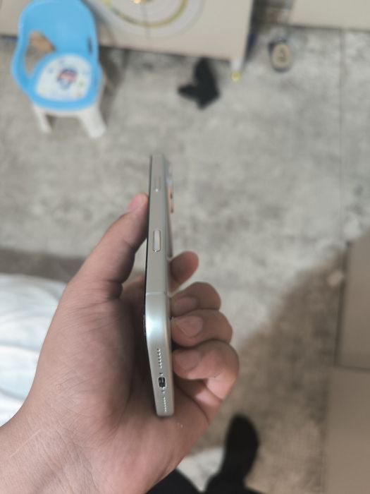 iPhone 17 Pro Max Silver