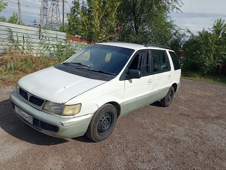 Митсубиси шариот