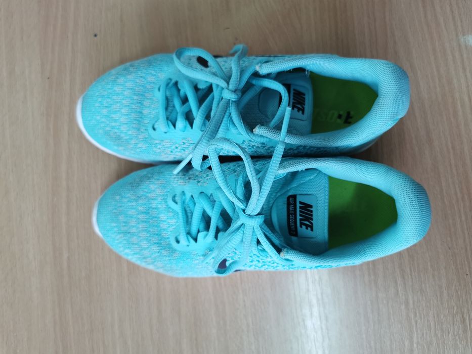 Sneakers running nike