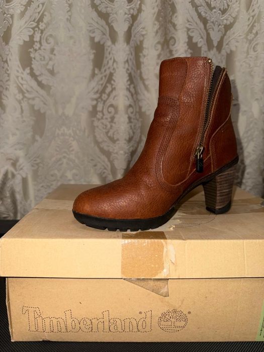 Кожаные ботильоны