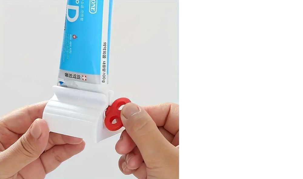 устройство за изтискване на пасти за зъби, кремове за бръснене и др.