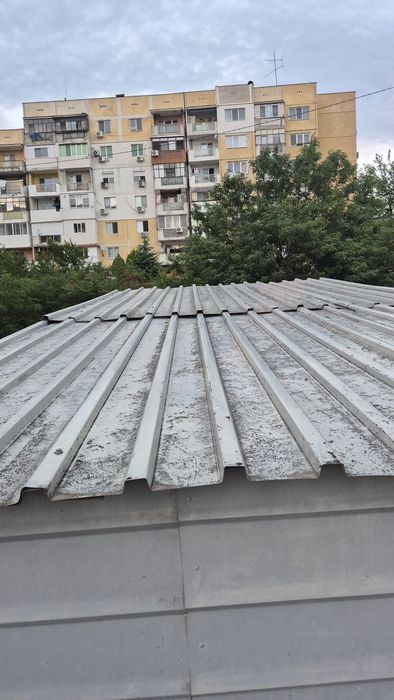 Метален гараж с алуминиев покрив