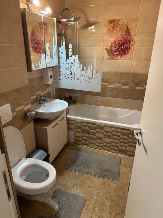 Inchiriez apartament cu 2 camere Brasov