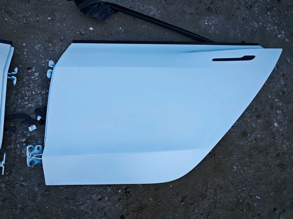 Врати лява дясна Tesla Model 3 врата Тесла модел 3 здрава бяла