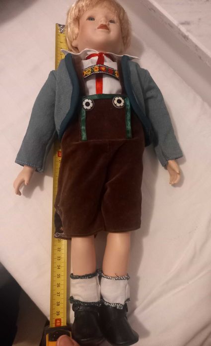 Păpușă băiețel cap maini picioare de portelan