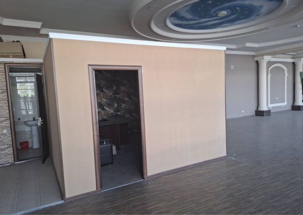 Срочно аренда офис Showroom 240 кв м Вдоль дороги Сурер Цена!