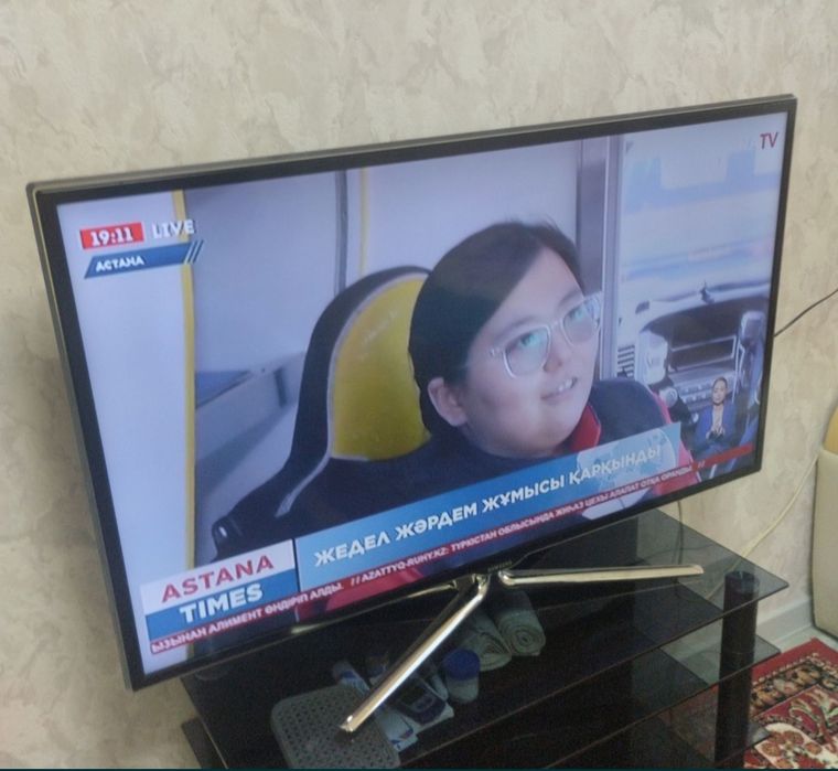 Samsung 120 см смарт телевизор WiFi YouTube