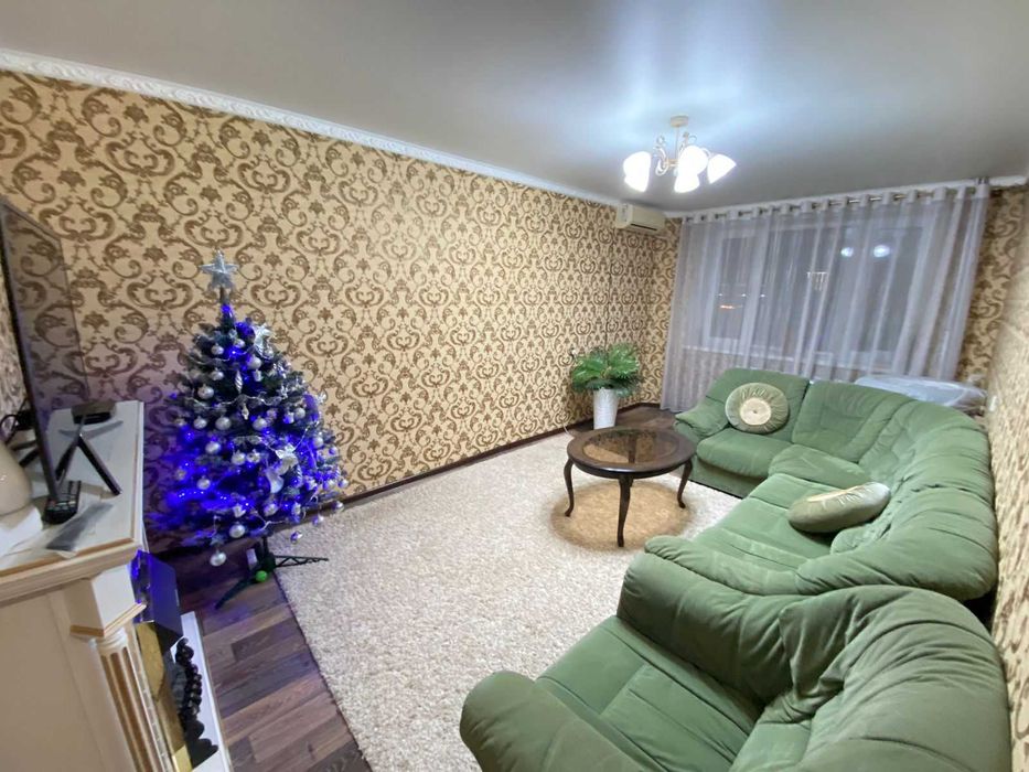 Продается 2 ком квартира район Детская Больница