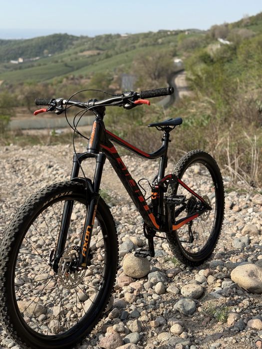 Двухподвес велосипед Giant