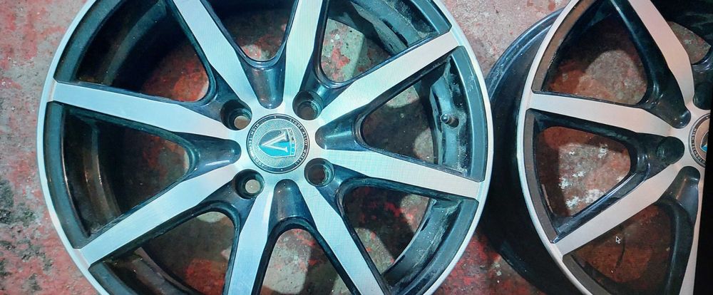 Диски автомобильные литые R 16