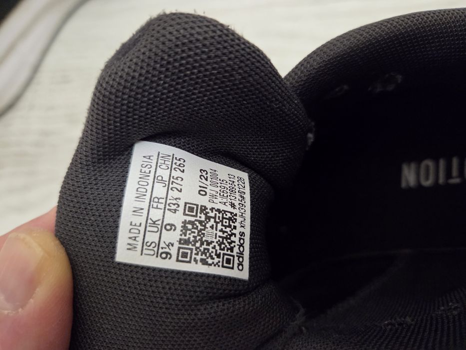 Adidas 2 чифта 9 евро