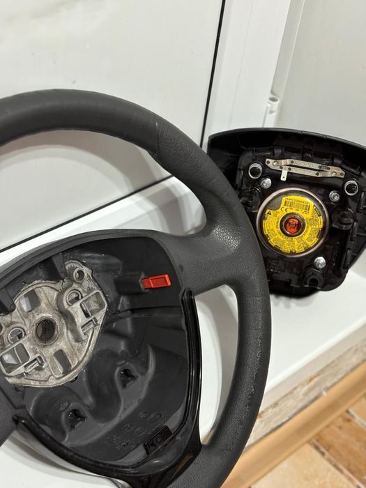 Продам руль приора 2