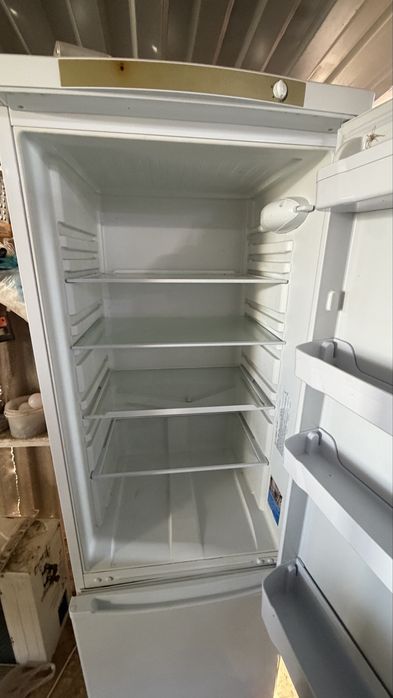 Продается холодильник Индезит