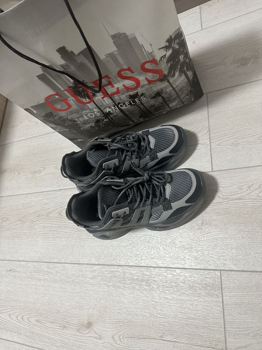 Мъжки обувки Guess