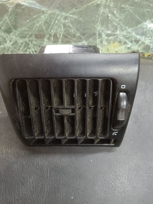 Дефлектор Фольксваген Пассат Б3