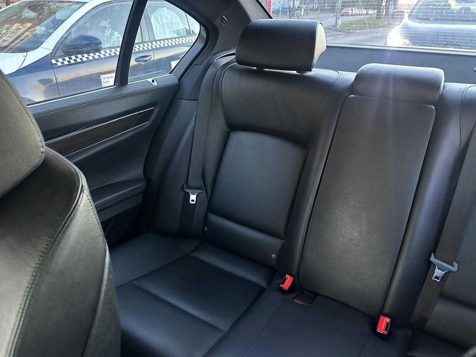 BMW 740d XDrive F01