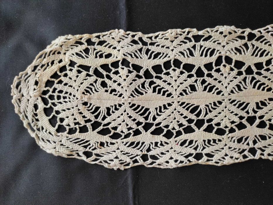 Старинни антредьо и дантели