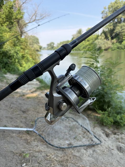 Daiwa emblem pro 5000 + daiwa black widow 12ft 3.5lb