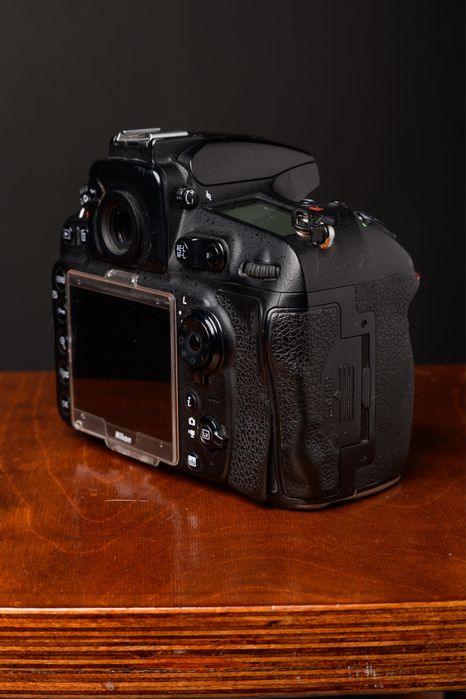 Камера Nikon D810