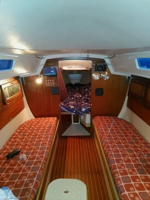 Ветроходна лодка Dufour 24