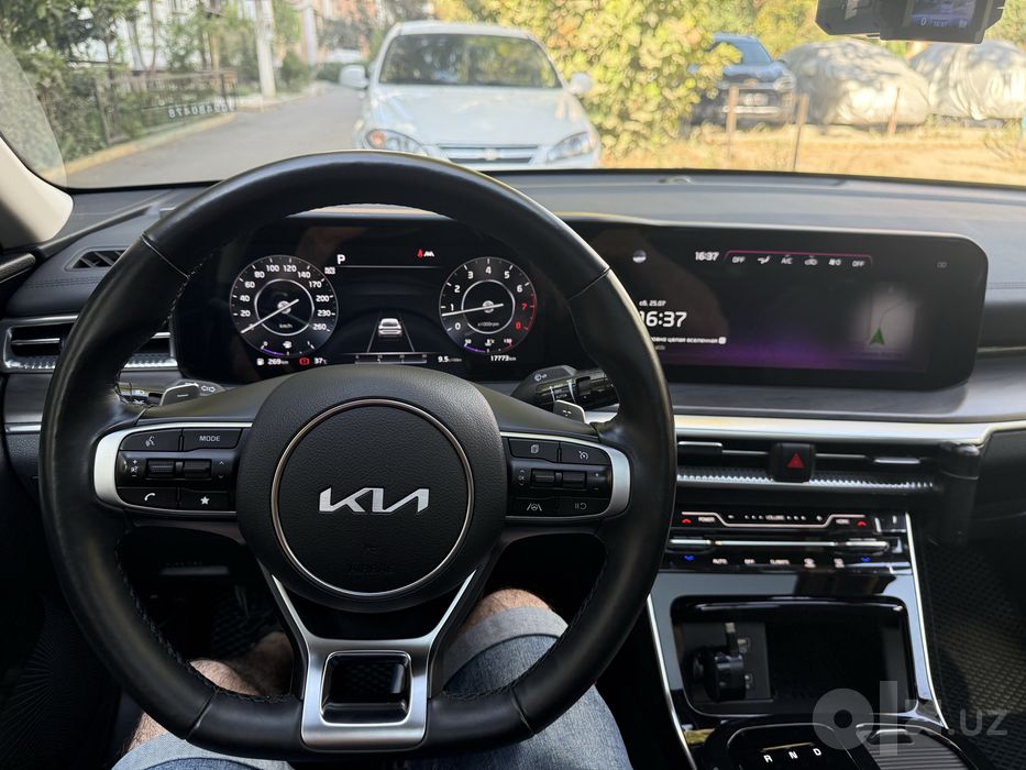 Kia K5 1,5 turbo full