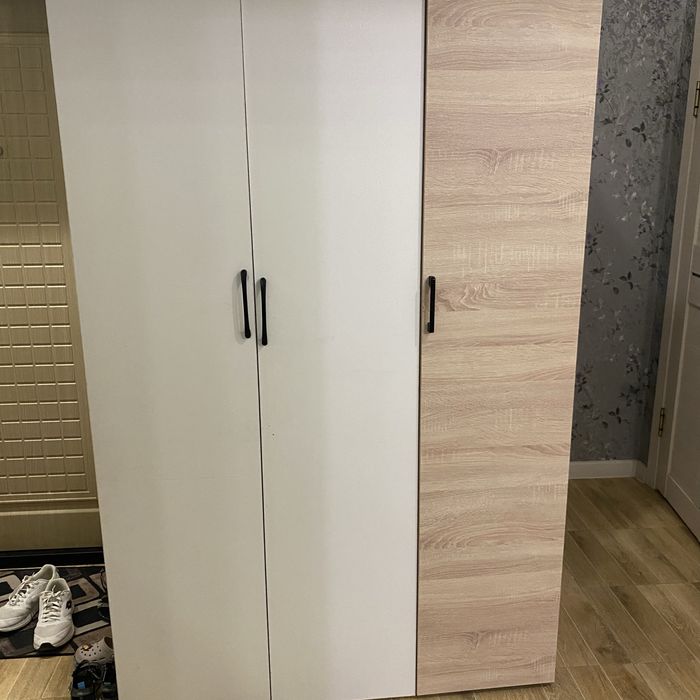Продам шкаф 3 дверный
