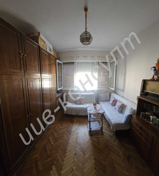 Продава се Тристаен апартамент в Велико Търново, Център - 120 кв.м за 1000 €/кв.м - Снимка #3