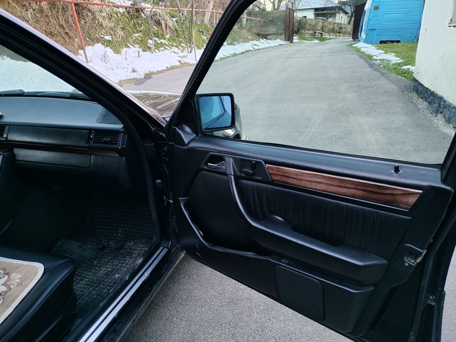 Продам Мерседес 124