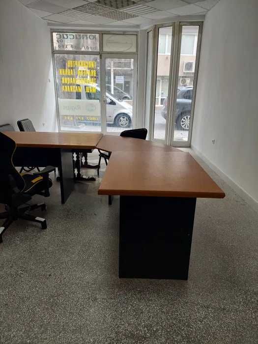 Дава се под наем Офис в Бургас, Център - 30 кв.м за 250 € - Снимка #1