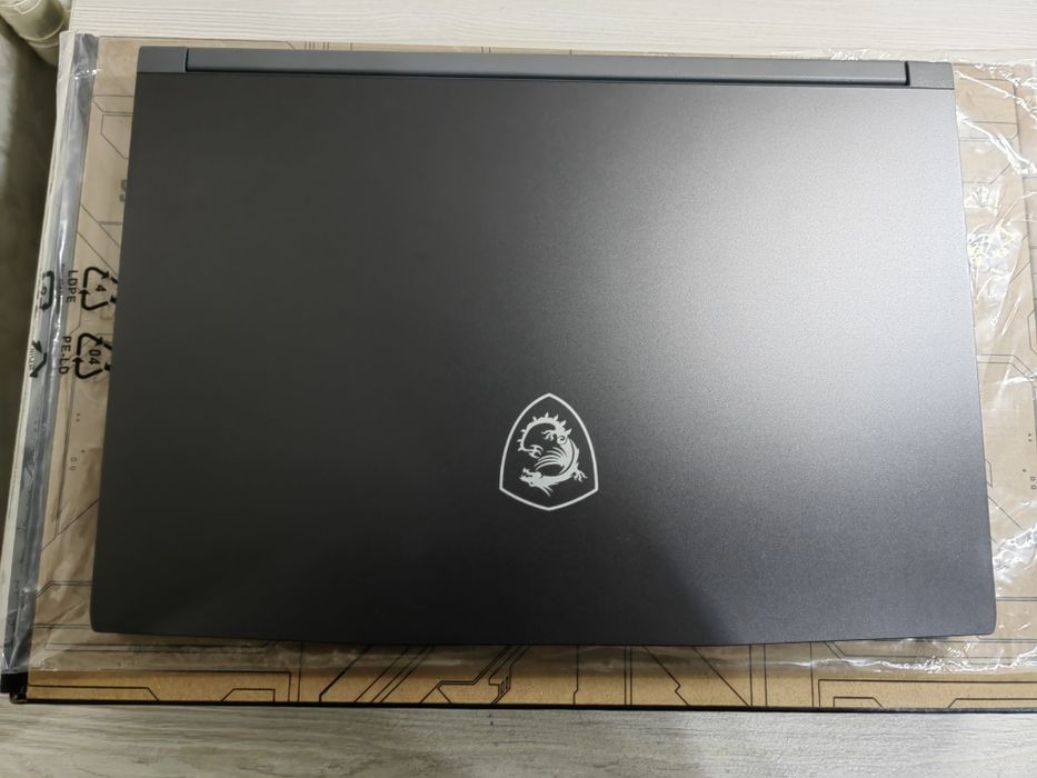 MSI Thin 15 B13UCX