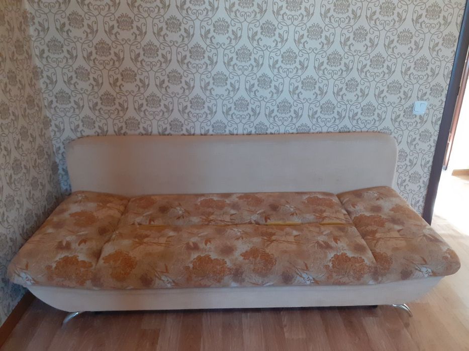 Продам диван  - 5000 тенге.