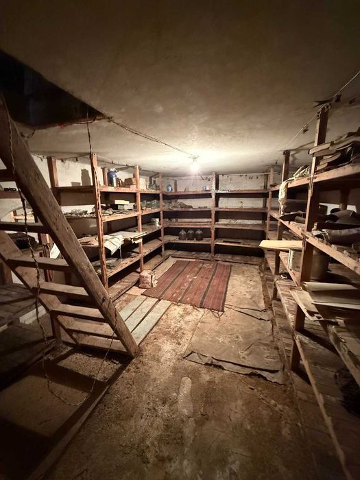 3-комнатная на первой линии Юнусабад-8 | Под офис или жильё