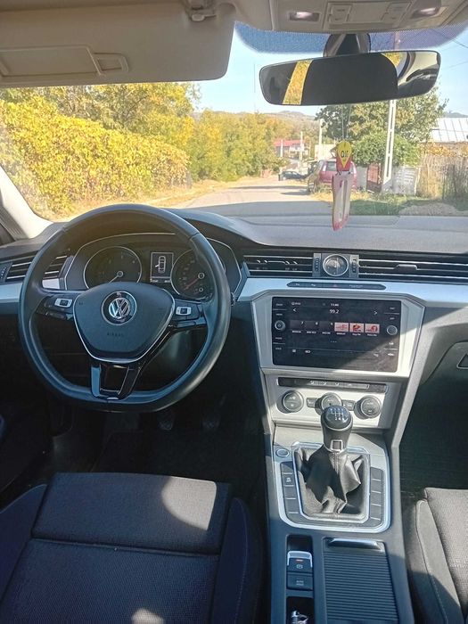 VOLKSWAGEN Passat 2019 — imagine 2