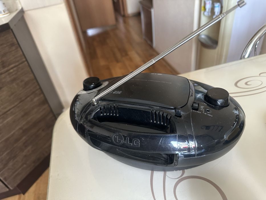 Продаю магнитолу