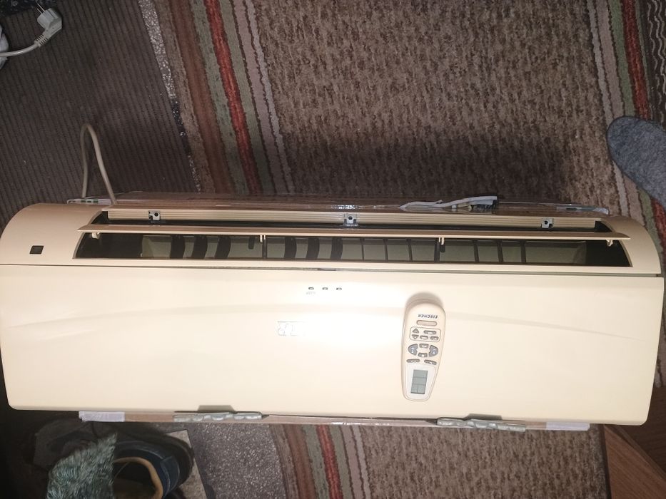 Конвенционален климатик вътрешно тяло за воден конвектор