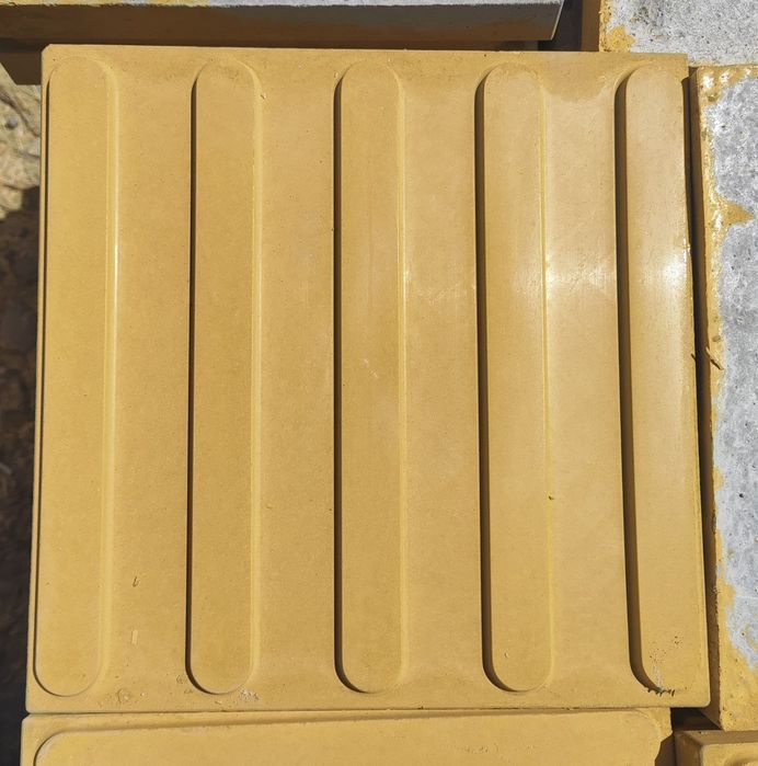 Тактильная плитка -30*30-5см