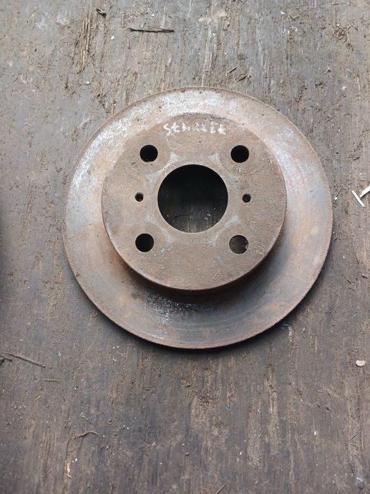 Тормозной диск Тоета Старлет