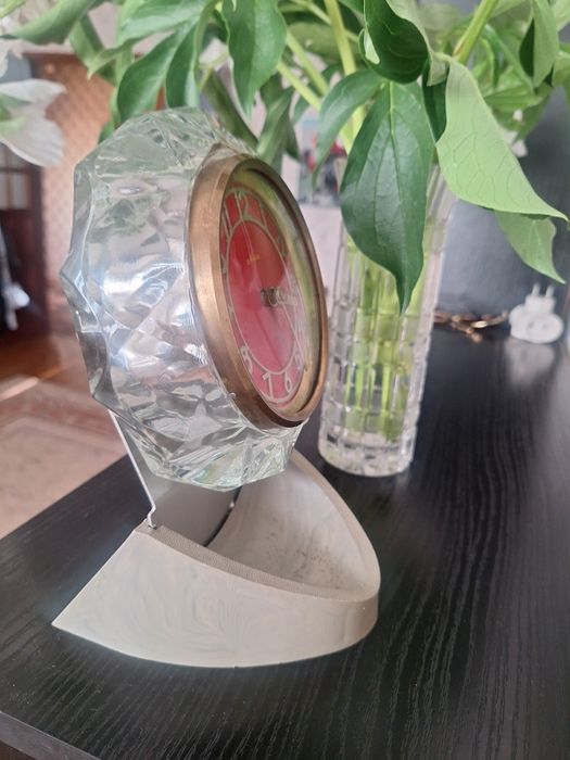 Продам  часы Маяк